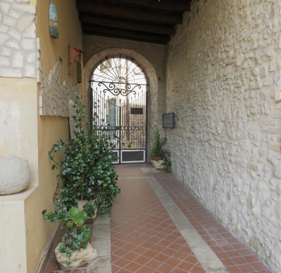 아스콜리피체노 Antico Borgo Piceno B&B 외부 사진