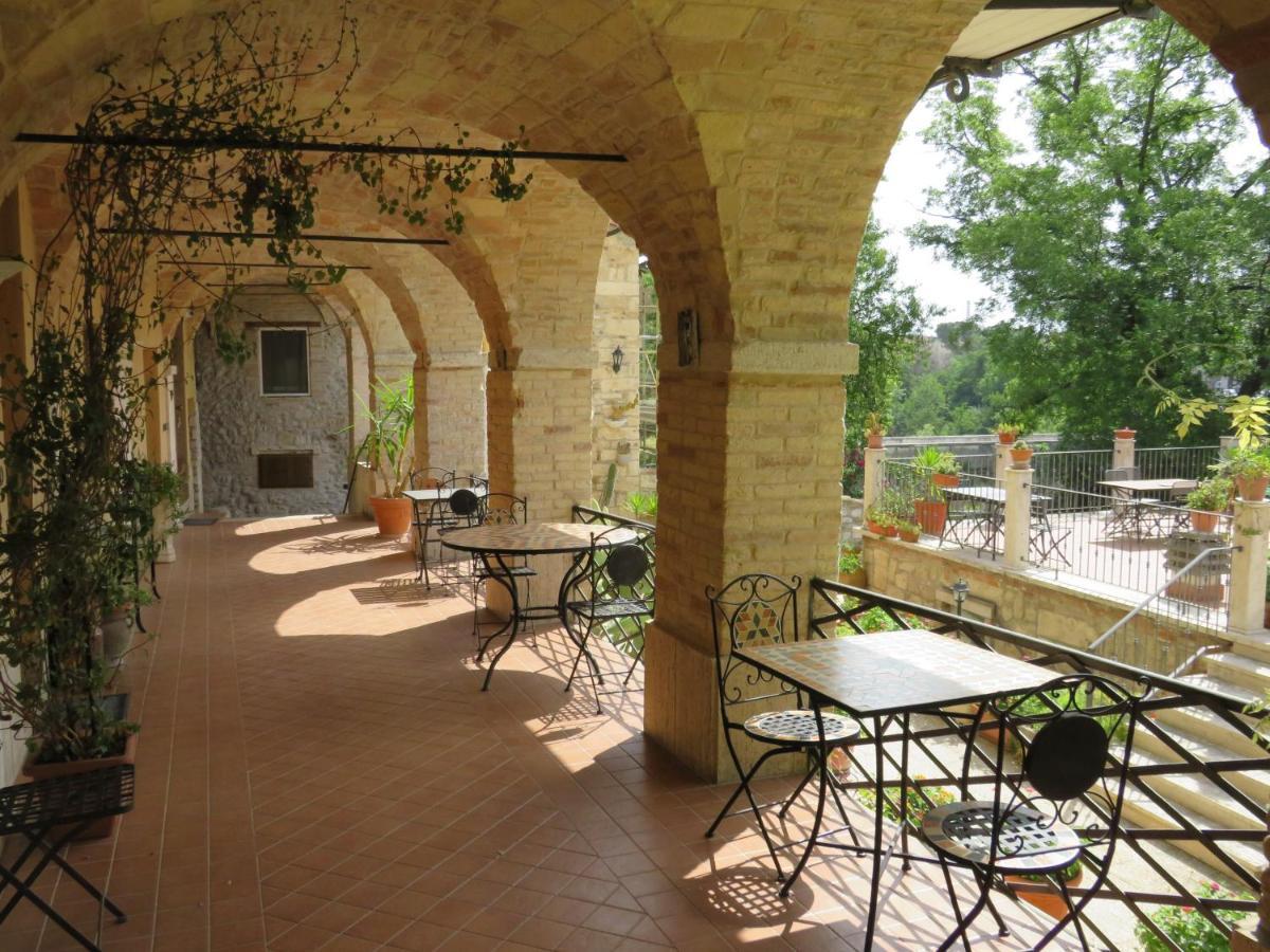 아스콜리피체노 Antico Borgo Piceno B&B 외부 사진